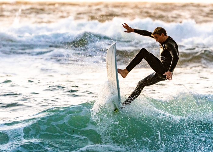 Aprovecha de las olas en El Médano y descubre el Surf