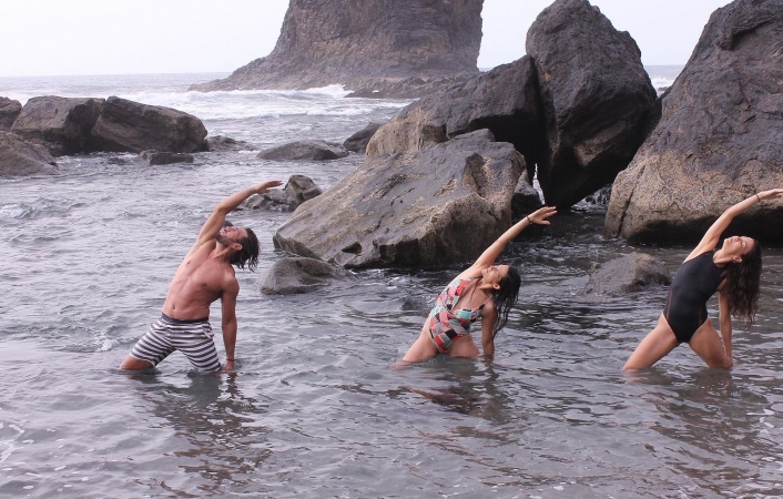 Descubre una innovadora modalidad de deporte y relax en el agua: Wateryoga