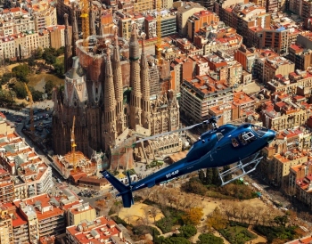 Embarking on an 11-minute Helicopter Tour around Barcelonas Coastline

Visitors to Barcelona often admire the citys remarkable architecture, the mouthwatering cuisine and rich cultural heritage on the ground. However, very few people know the sheer beauty