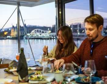 Enjoy a Meal on the Sea: A Day or Night Cruise Dining Adventure

Embarking on a new kind of dining adventure, the opportunity to enjoy a meal aboard a cruise is not just about the food, but also about the overall experience. A lunch or dinner cruise saili