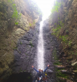 Experience a day full of adrenaline doing canyoning through waterfalls