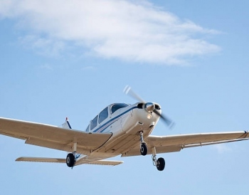 Experience as a Pilot: Board a Light Aircraft for a 15 Minute Flight

Have you ever dreamed of taking control of an aircraft, navigating the endless skies? Well, prepare for your dream to turn into reality. This blog post will offer insights about a uniqu