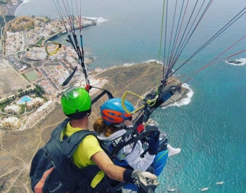 Experience Soaring High With the Lengthiest Flight in Southern Tenerife

Lift your spirit, spread your wings, and give yourself the freedom to feel the rush of the wind against your face, much like a bird soaring high. Set course for the unparalleled esca