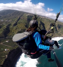 Experiencia de Parapente: Vuela sobre las costas inolvidables de Tenerife