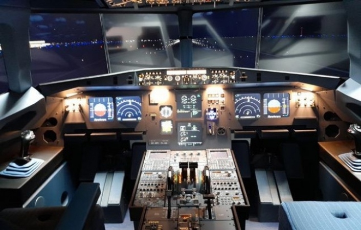 Experiencing the Airbus 320 through an Airfield Flight Simulator
