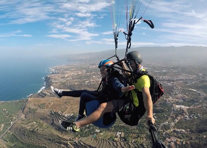 Fly like a bird with the longest flight of the south of Tenerife