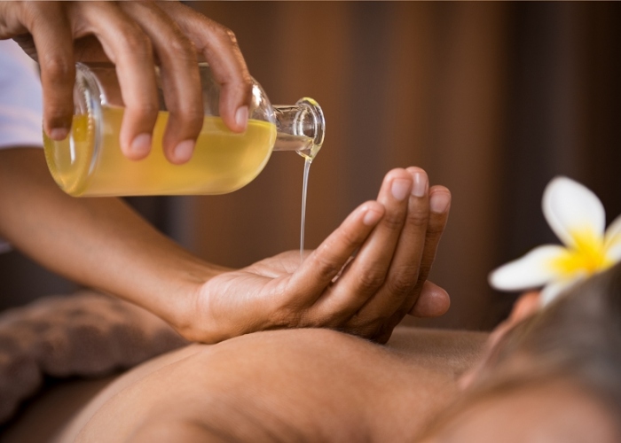 Relaxing Couple Massage with Aromatherapy
