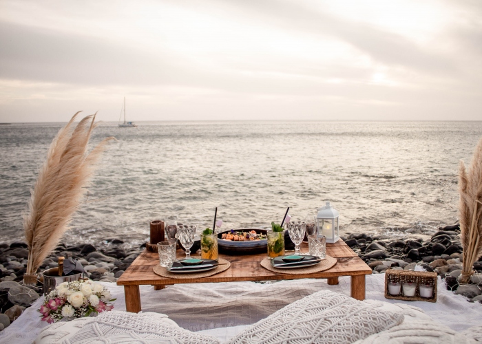 Romantic Picnic with Personalized Menu