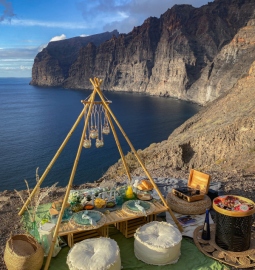 Sunset Luxury Picnic at the Beach in the South of Tenerife 