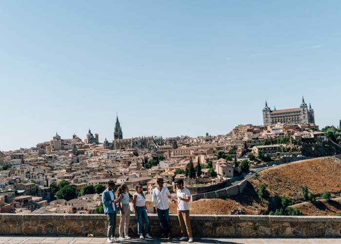 Toledo Premium Guided Tour: Cathedral & 8 Main Monuments with Hotel pick-up from Madrid