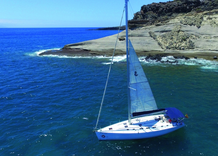 Your own customized experience on a sailboat